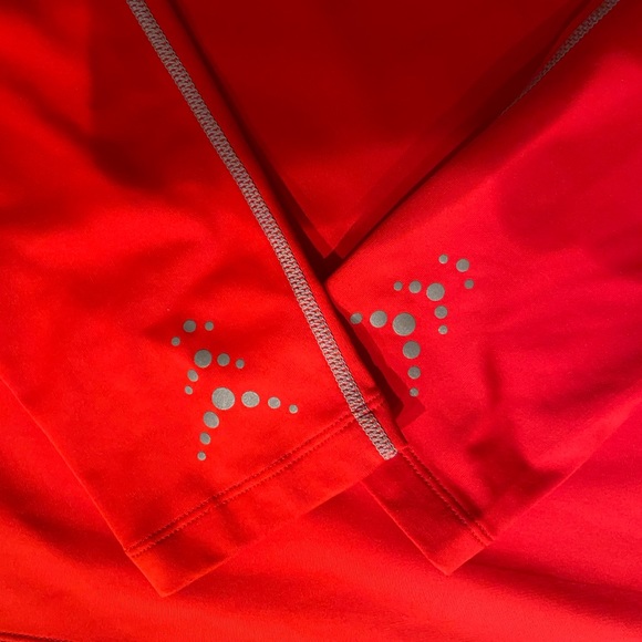 Men’s REI Red 1/4 Zip Hoodie, Great Condition, Medium - Picture 4 of 8